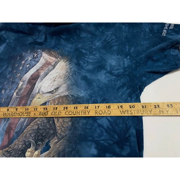 The Mountain Patriotic Eagle Graphic T-Shirt Adult Size Large USA Flag Casual - Picture 5 of 8